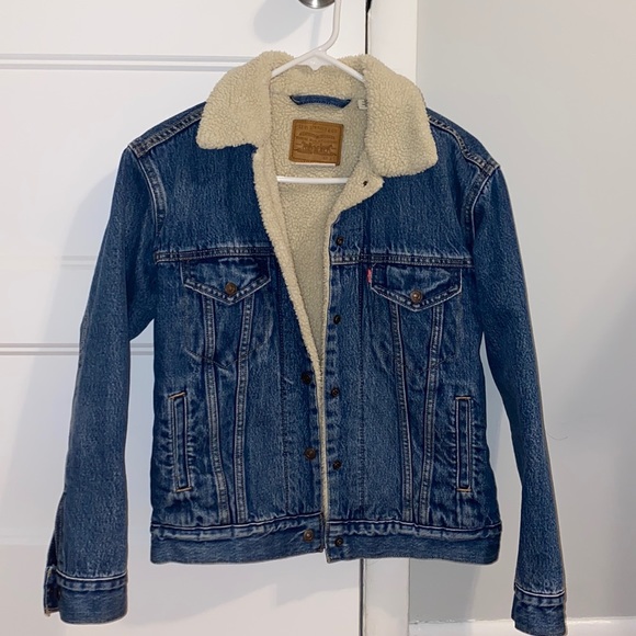 Levi's Ex-Boyfriend Sherpa-Lined Denim Trucker Jacket - Picture 4 of 9